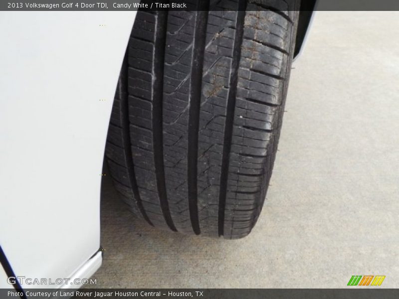 Candy White / Titan Black 2013 Volkswagen Golf 4 Door TDI