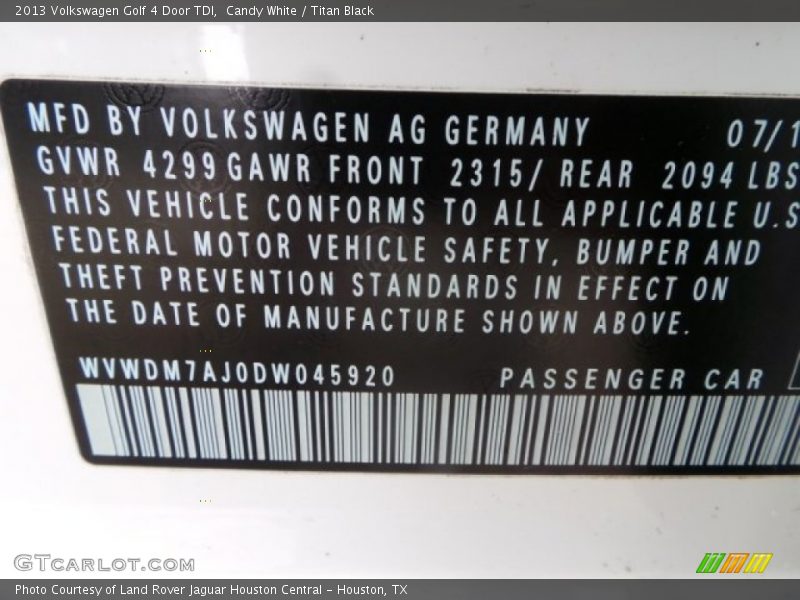 Candy White / Titan Black 2013 Volkswagen Golf 4 Door TDI