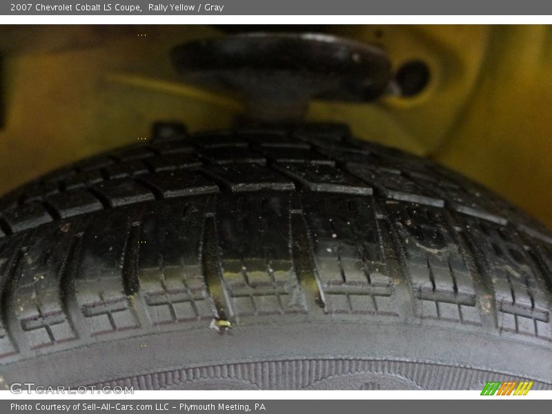 Rally Yellow / Gray 2007 Chevrolet Cobalt LS Coupe