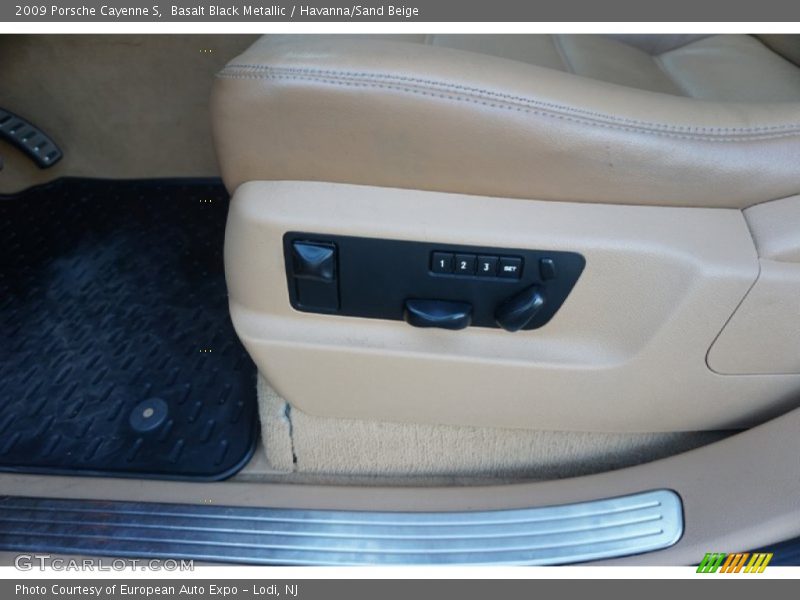 Basalt Black Metallic / Havanna/Sand Beige 2009 Porsche Cayenne S
