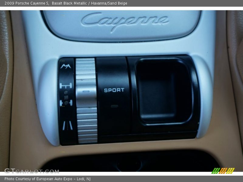 Basalt Black Metallic / Havanna/Sand Beige 2009 Porsche Cayenne S