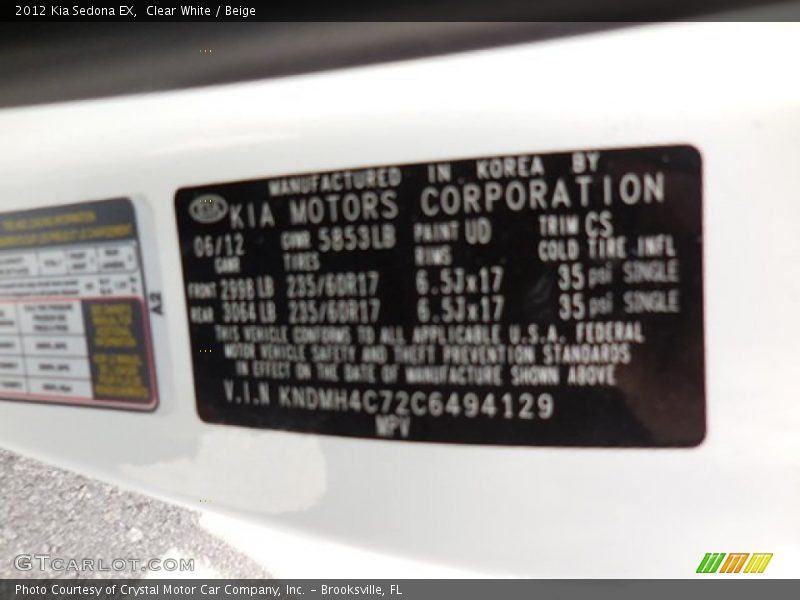 Clear White / Beige 2012 Kia Sedona EX