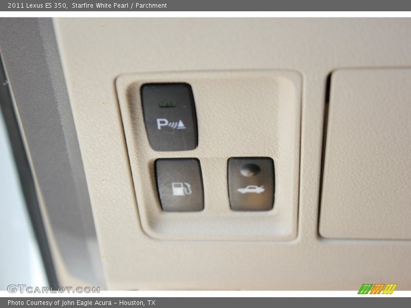 Starfire White Pearl / Parchment 2011 Lexus ES 350