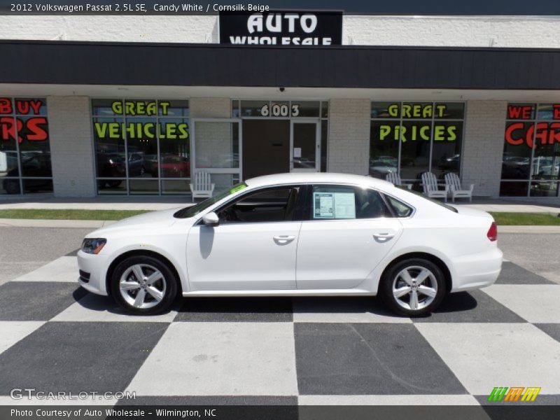 Candy White / Cornsilk Beige 2012 Volkswagen Passat 2.5L SE