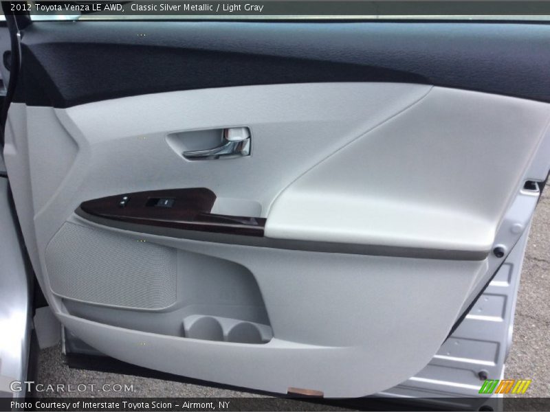 Classic Silver Metallic / Light Gray 2012 Toyota Venza LE AWD
