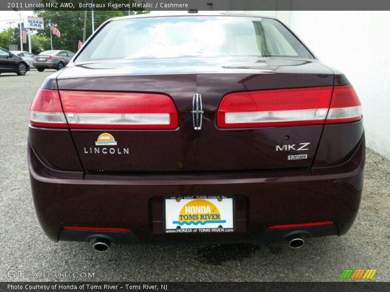 Bordeaux Reserve Metallic / Cashmere 2011 Lincoln MKZ AWD