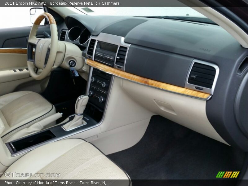 Bordeaux Reserve Metallic / Cashmere 2011 Lincoln MKZ AWD