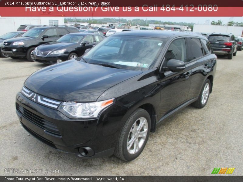 Labrador Black Pearl / Black 2014 Mitsubishi Outlander SE