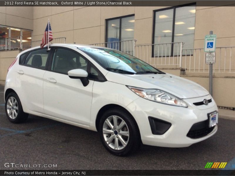Oxford White / Light Stone/Charcoal Black 2012 Ford Fiesta SE Hatchback