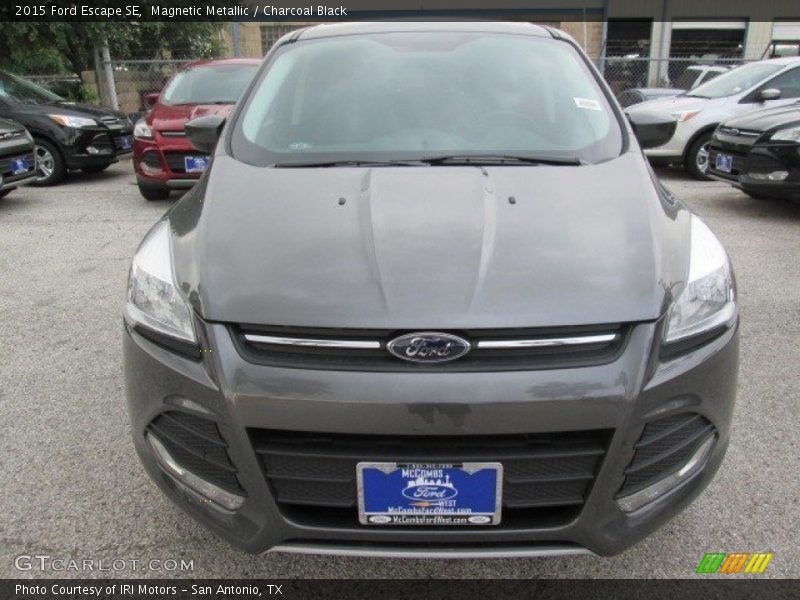 Magnetic Metallic / Charcoal Black 2015 Ford Escape SE