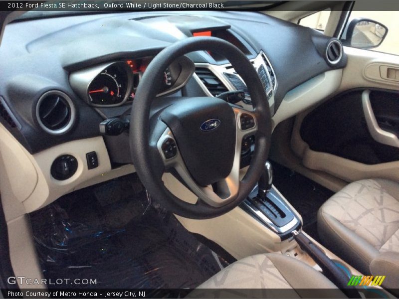 Oxford White / Light Stone/Charcoal Black 2012 Ford Fiesta SE Hatchback