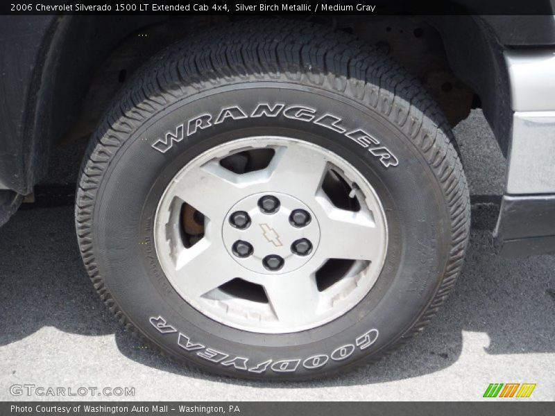 Silver Birch Metallic / Medium Gray 2006 Chevrolet Silverado 1500 LT Extended Cab 4x4