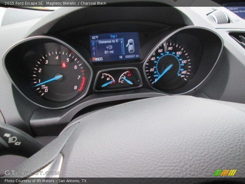 Magnetic Metallic / Charcoal Black 2015 Ford Escape SE