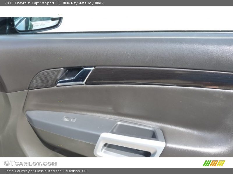 Blue Ray Metallic / Black 2015 Chevrolet Captiva Sport LT