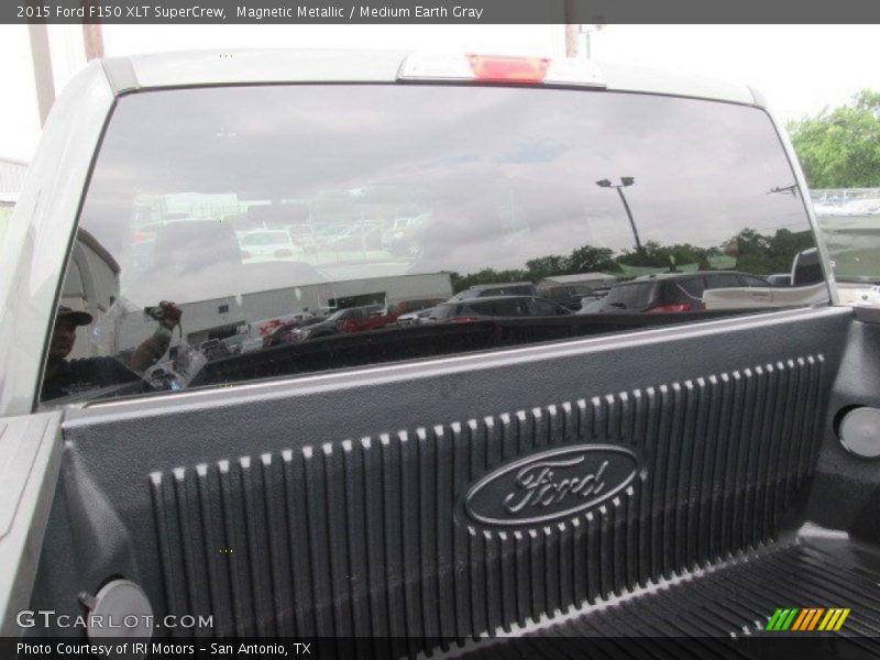 Magnetic Metallic / Medium Earth Gray 2015 Ford F150 XLT SuperCrew