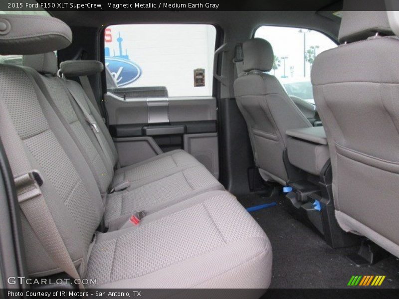 Magnetic Metallic / Medium Earth Gray 2015 Ford F150 XLT SuperCrew