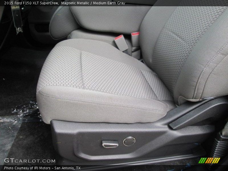 Magnetic Metallic / Medium Earth Gray 2015 Ford F150 XLT SuperCrew