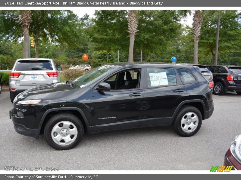 Brilliant Black Crystal Pearl / Iceland - Black/Iceland Gray 2014 Jeep Cherokee Sport 4x4