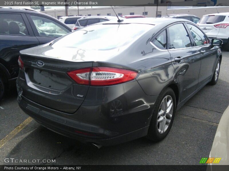 Magnetic Metallic / Charcoal Black 2015 Ford Fusion SE