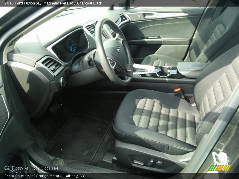 Magnetic Metallic / Charcoal Black 2015 Ford Fusion SE