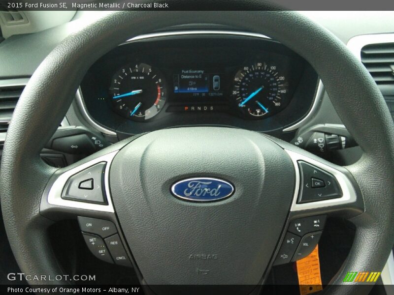 Magnetic Metallic / Charcoal Black 2015 Ford Fusion SE