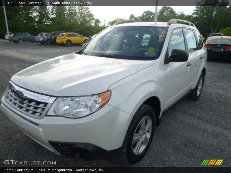 Satin White Pearl / Gray 2015 Subaru Forester 2.5i