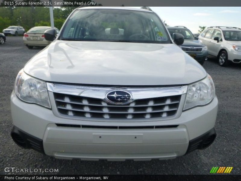 Satin White Pearl / Gray 2015 Subaru Forester 2.5i