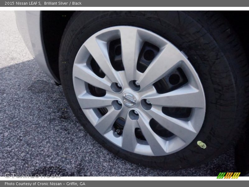 Brilliant Silver / Black 2015 Nissan LEAF S