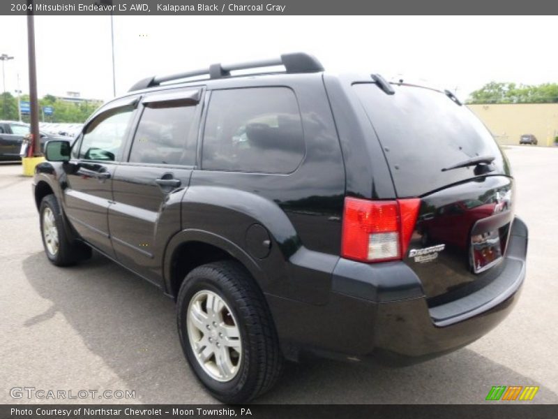 Kalapana Black / Charcoal Gray 2004 Mitsubishi Endeavor LS AWD