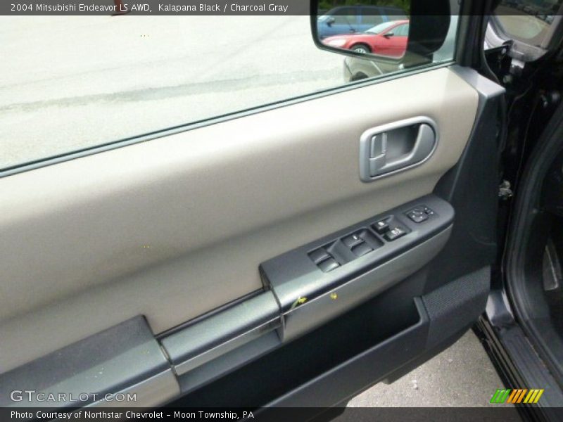 Kalapana Black / Charcoal Gray 2004 Mitsubishi Endeavor LS AWD