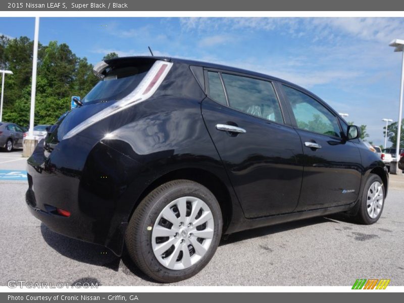 Super Black / Black 2015 Nissan LEAF S