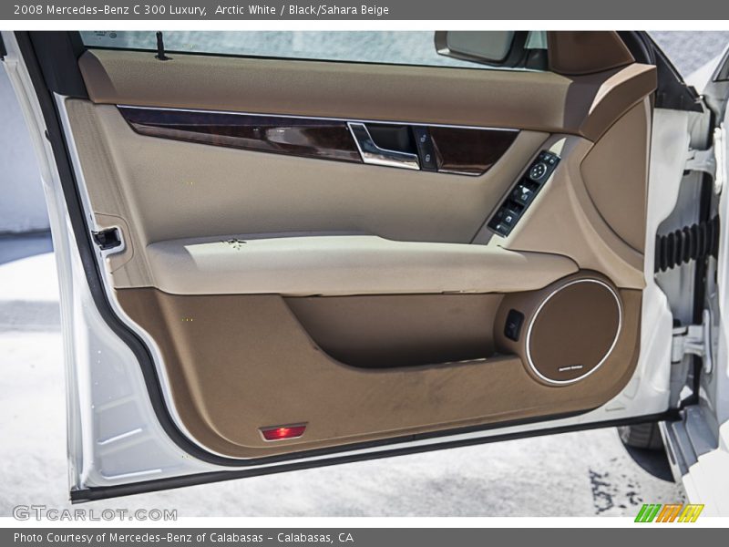 Arctic White / Black/Sahara Beige 2008 Mercedes-Benz C 300 Luxury
