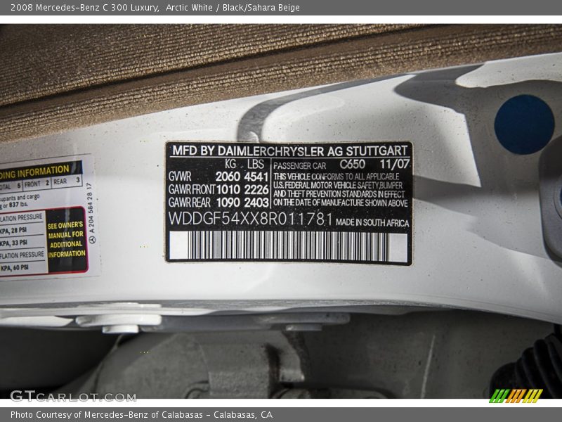 Arctic White / Black/Sahara Beige 2008 Mercedes-Benz C 300 Luxury