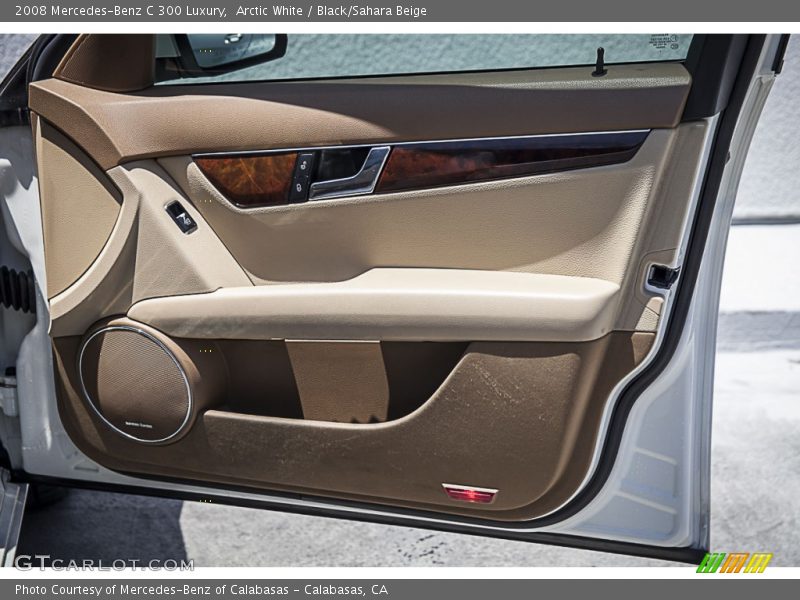 Arctic White / Black/Sahara Beige 2008 Mercedes-Benz C 300 Luxury