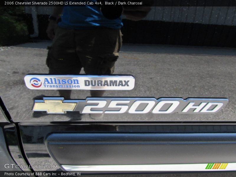 Black / Dark Charcoal 2006 Chevrolet Silverado 2500HD LS Extended Cab 4x4