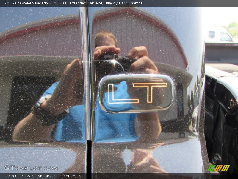 Black / Dark Charcoal 2006 Chevrolet Silverado 2500HD LS Extended Cab 4x4