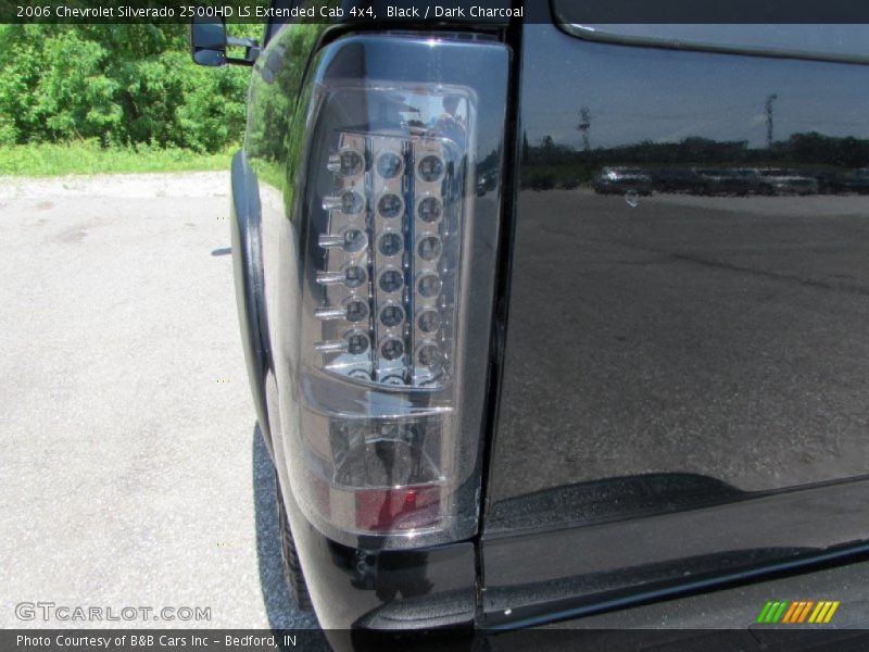 Black / Dark Charcoal 2006 Chevrolet Silverado 2500HD LS Extended Cab 4x4