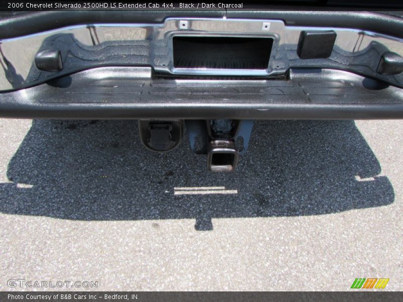 Black / Dark Charcoal 2006 Chevrolet Silverado 2500HD LS Extended Cab 4x4