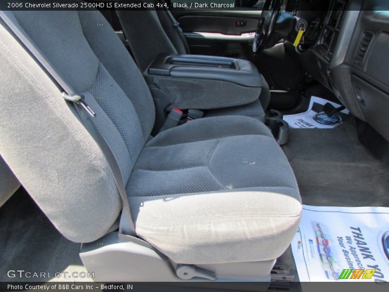 Black / Dark Charcoal 2006 Chevrolet Silverado 2500HD LS Extended Cab 4x4
