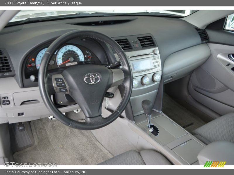 Super White / Bisque 2011 Toyota Camry SE