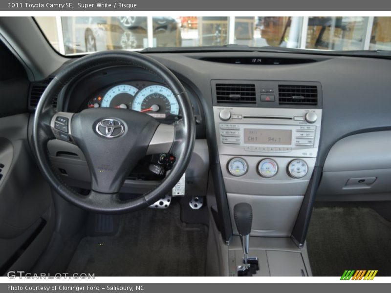 Super White / Bisque 2011 Toyota Camry SE