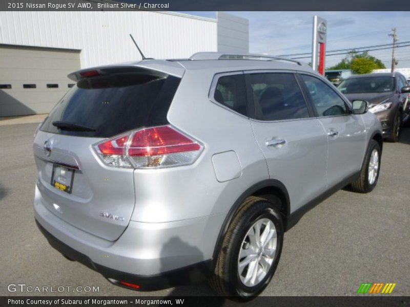 Brilliant Silver / Charcoal 2015 Nissan Rogue SV AWD