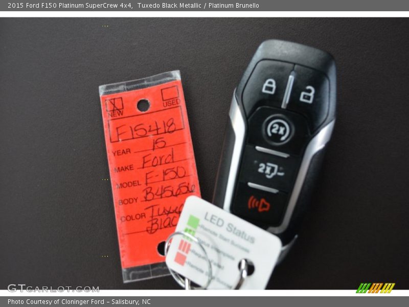 Tuxedo Black Metallic / Platinum Brunello 2015 Ford F150 Platinum SuperCrew 4x4