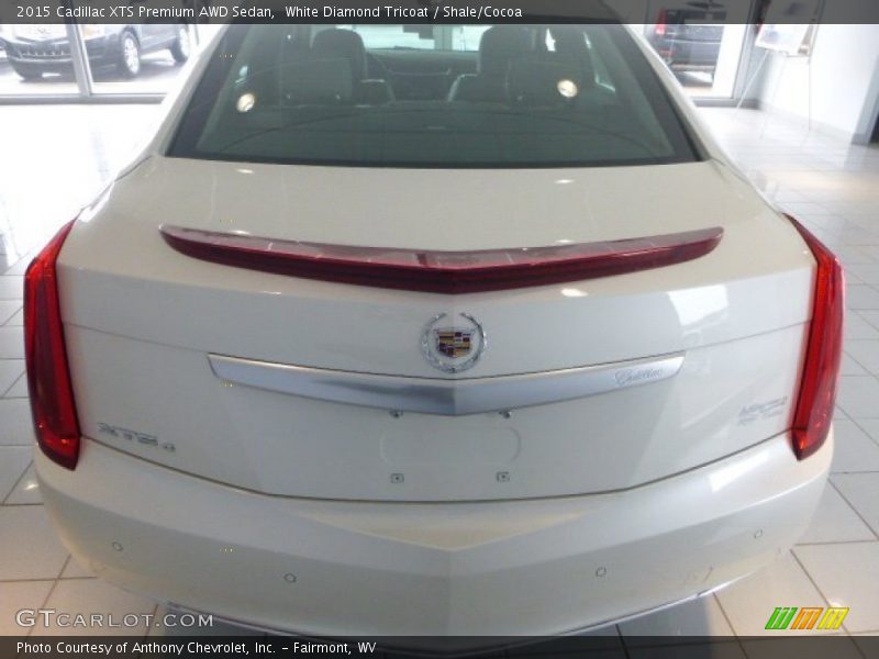 White Diamond Tricoat / Shale/Cocoa 2015 Cadillac XTS Premium AWD Sedan