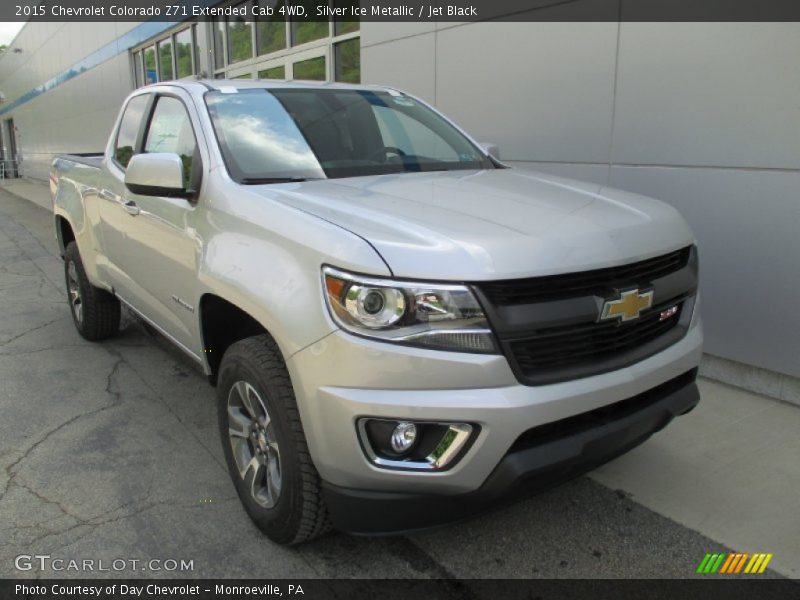 Front 3/4 View of 2015 Colorado Z71 Extended Cab 4WD
