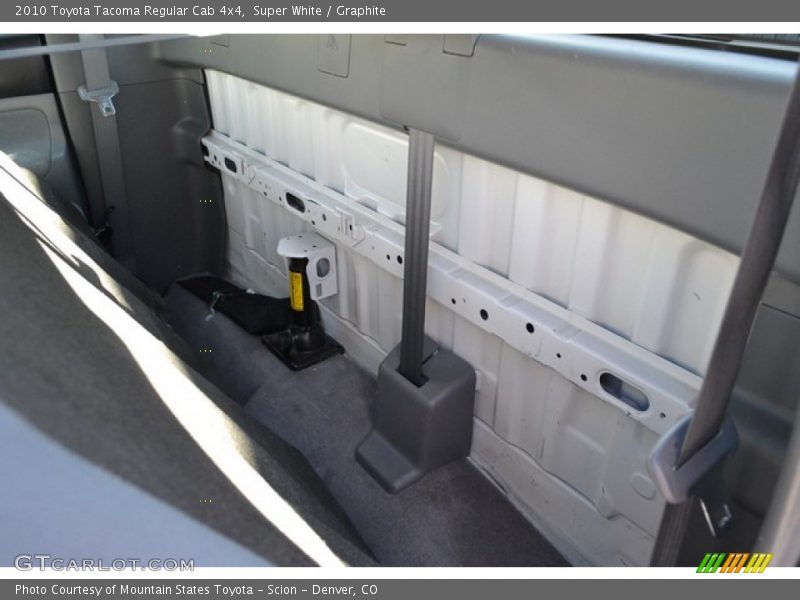 Super White / Graphite 2010 Toyota Tacoma Regular Cab 4x4