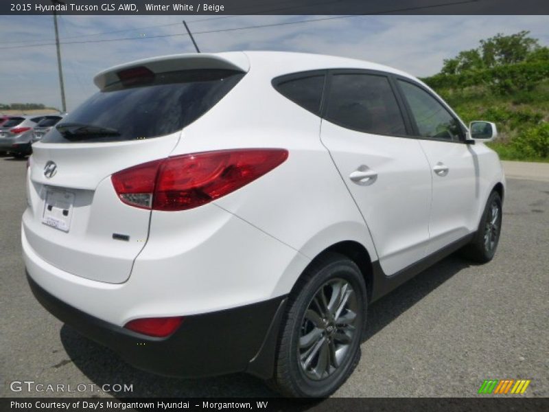 Winter White / Beige 2015 Hyundai Tucson GLS AWD