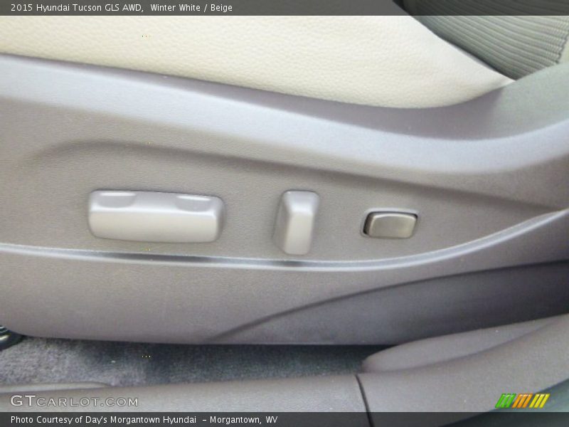 Winter White / Beige 2015 Hyundai Tucson GLS AWD