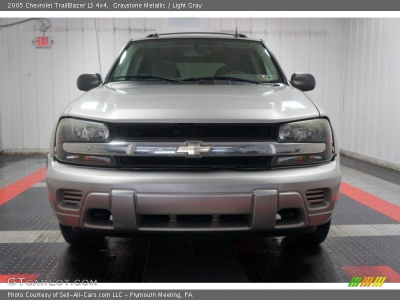 Graystone Metallic / Light Gray 2005 Chevrolet TrailBlazer LS 4x4