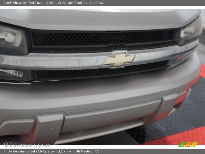 Graystone Metallic / Light Gray 2005 Chevrolet TrailBlazer LS 4x4